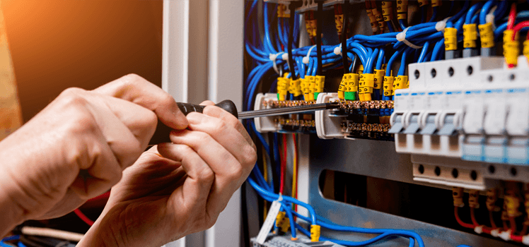 Insurance and Electrical Safety in the Workplace: Mitigating Risks for UK Companies
